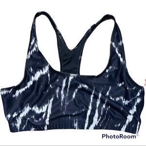 NWT New Balance Sports Bra Medium